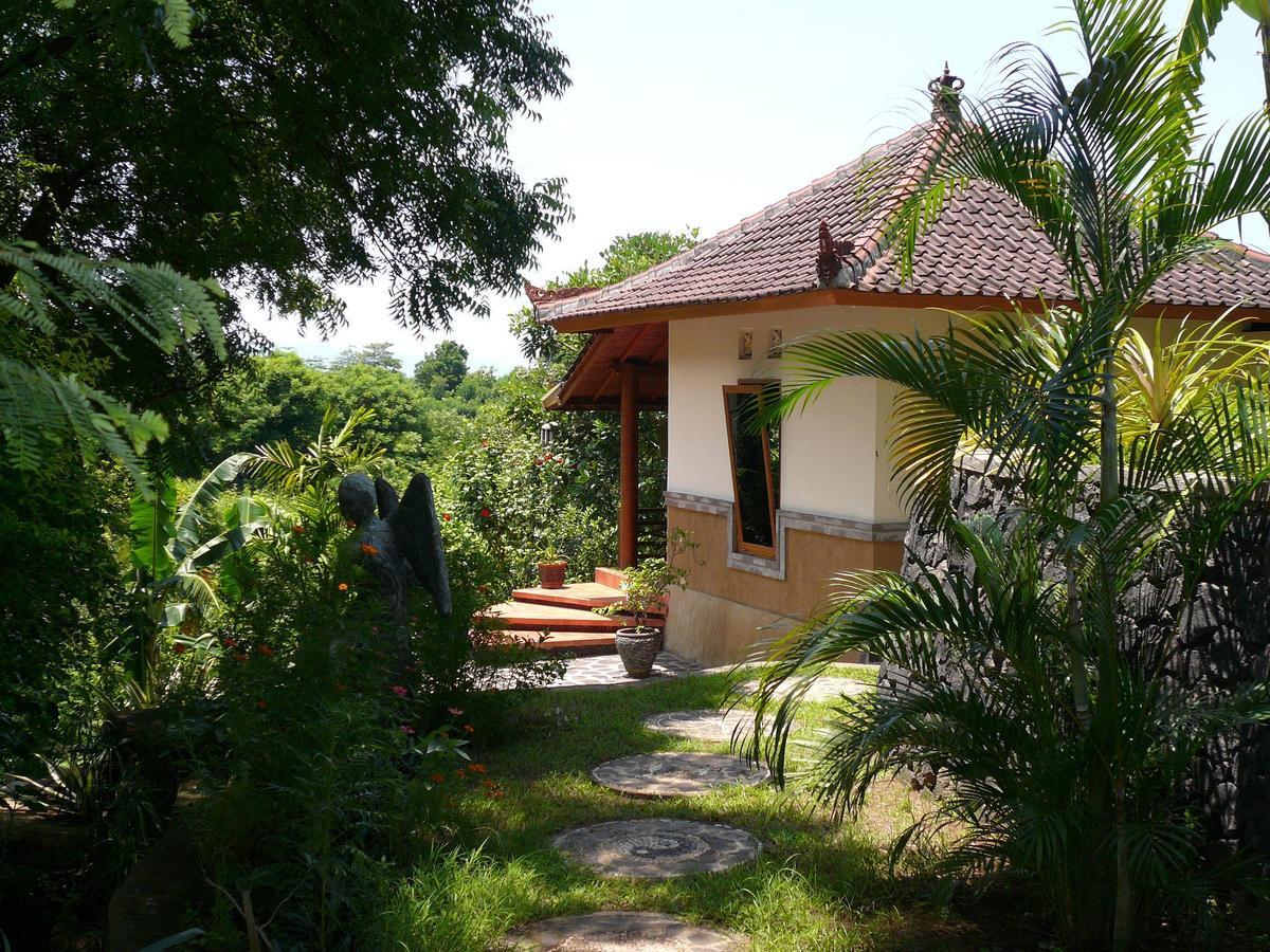 Sananda Bungalow Lovina Rom bilde