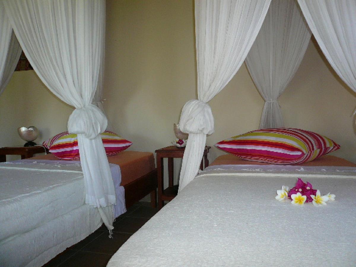 Sananda Bungalow Lovina Rom bilde
