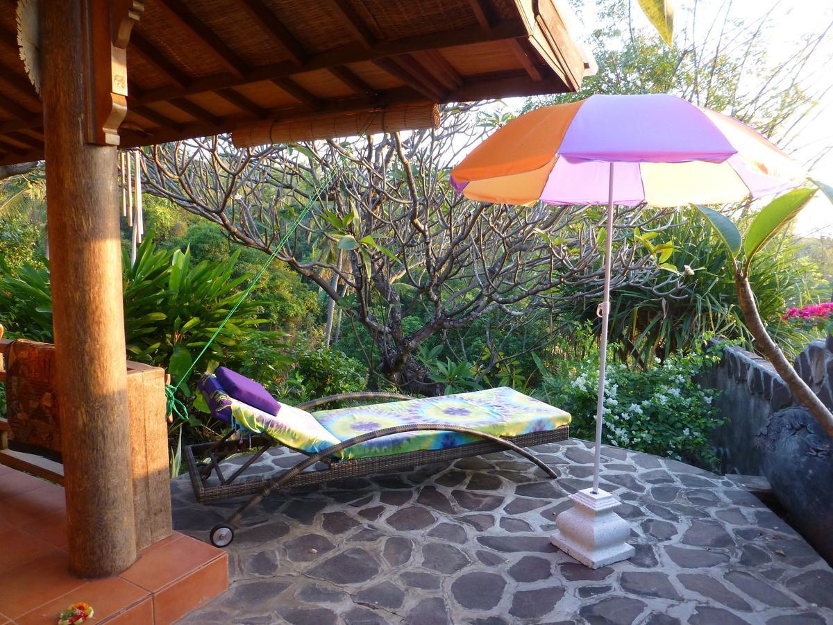 Sananda Bungalow Lovina Rom bilde